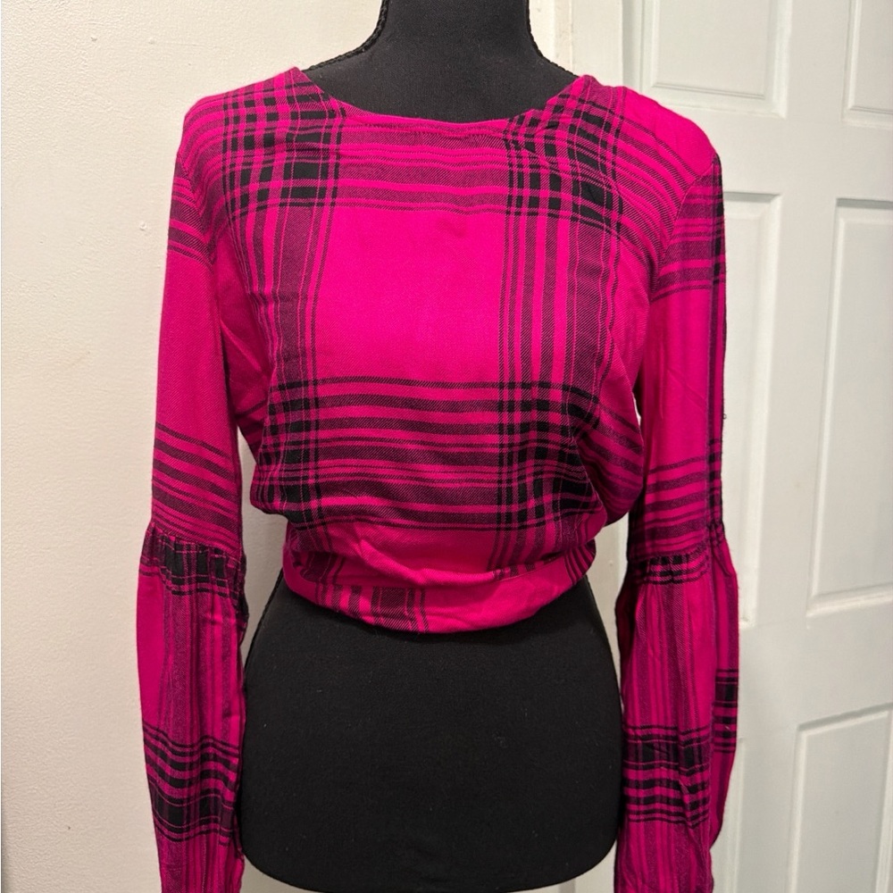 Women’s Fuchsia Plaid Long-Sleeve Top - Brand Unspecified